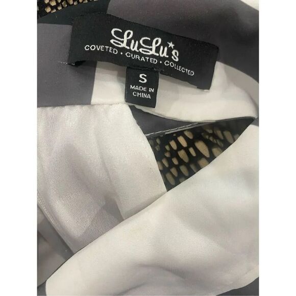 Lulu’s On Gridlock Ivory and Grey Print Top Size Small - Picture 8 of 8